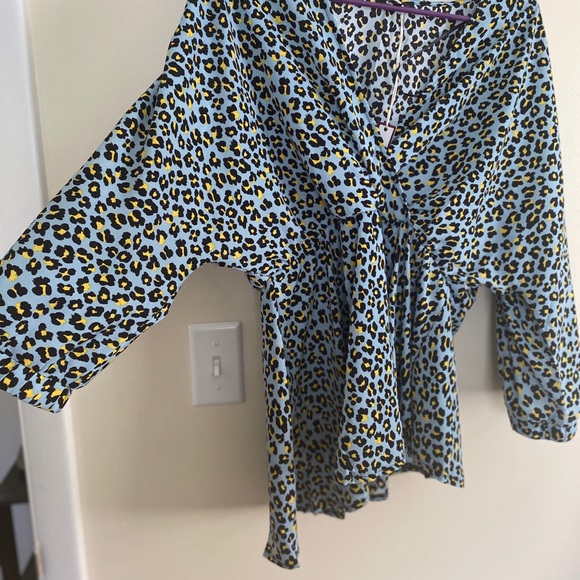 Leopard top - Picture 3 of 6